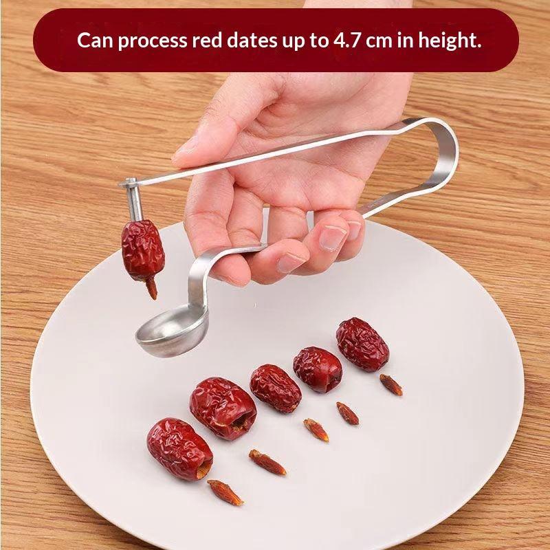 Kitchen Gadgets & Toys - เครื่องมือแยกเมล็ดอินทผลัมสแตนเลสสีแดง อุปกรณ์ครัวสำหรับเตรียมอินทผลัมได้ง่าย